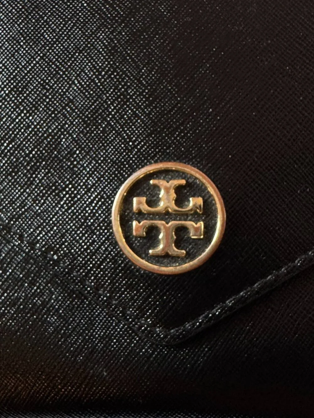 Tory Burch Robinson Envelope Wristlet Wallet — Black/Gold — Excellent Condition
